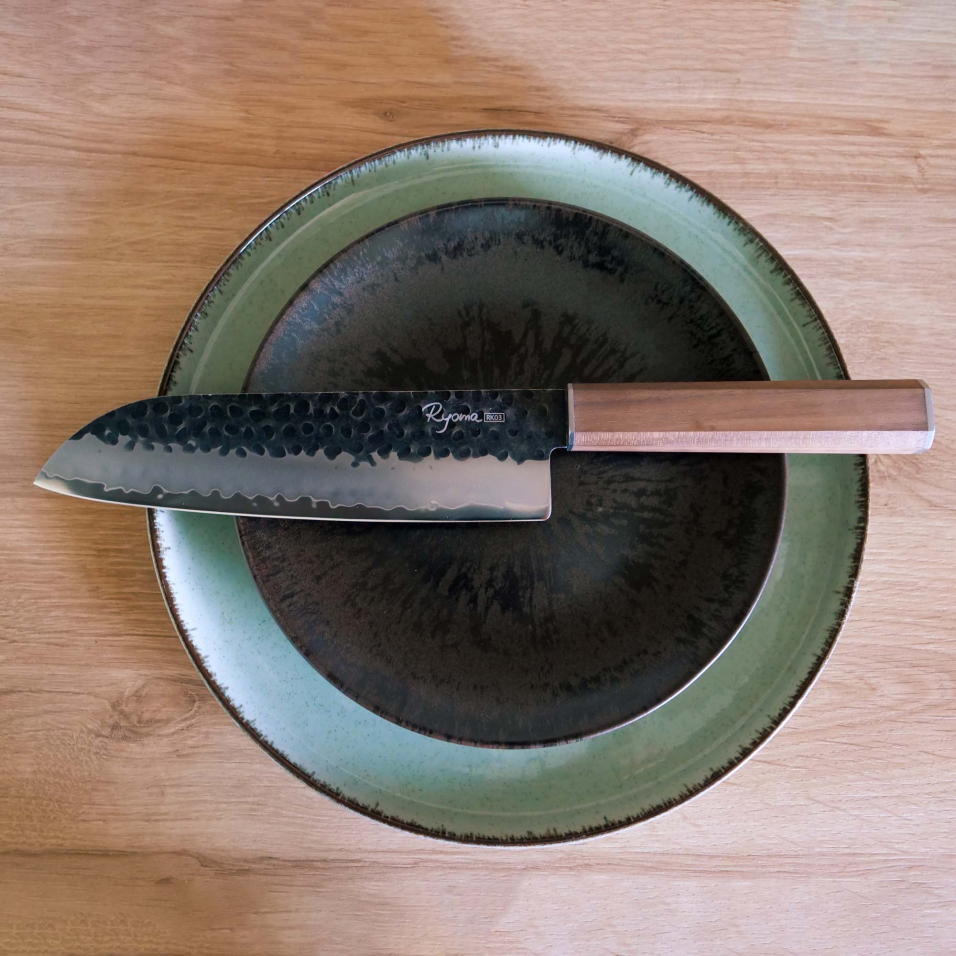 Couteau Santoku 180mm Ryoma Kurosan